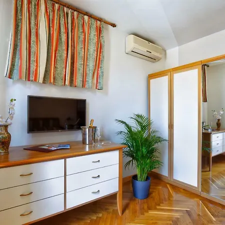 Sveta Eufemija - 4*