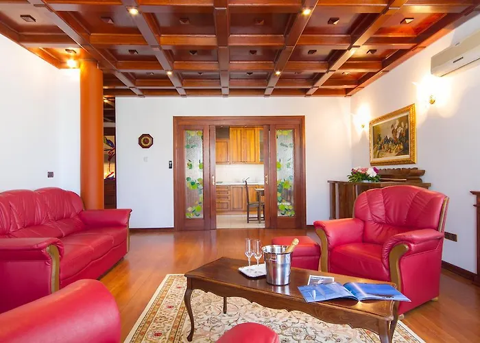 Sveta Eufemija - 4*